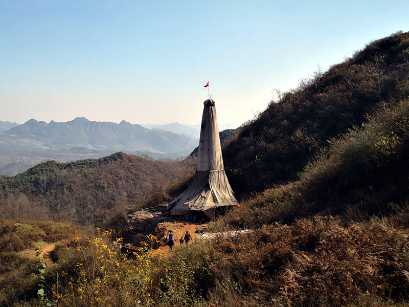 再出發(fā)，亮巖